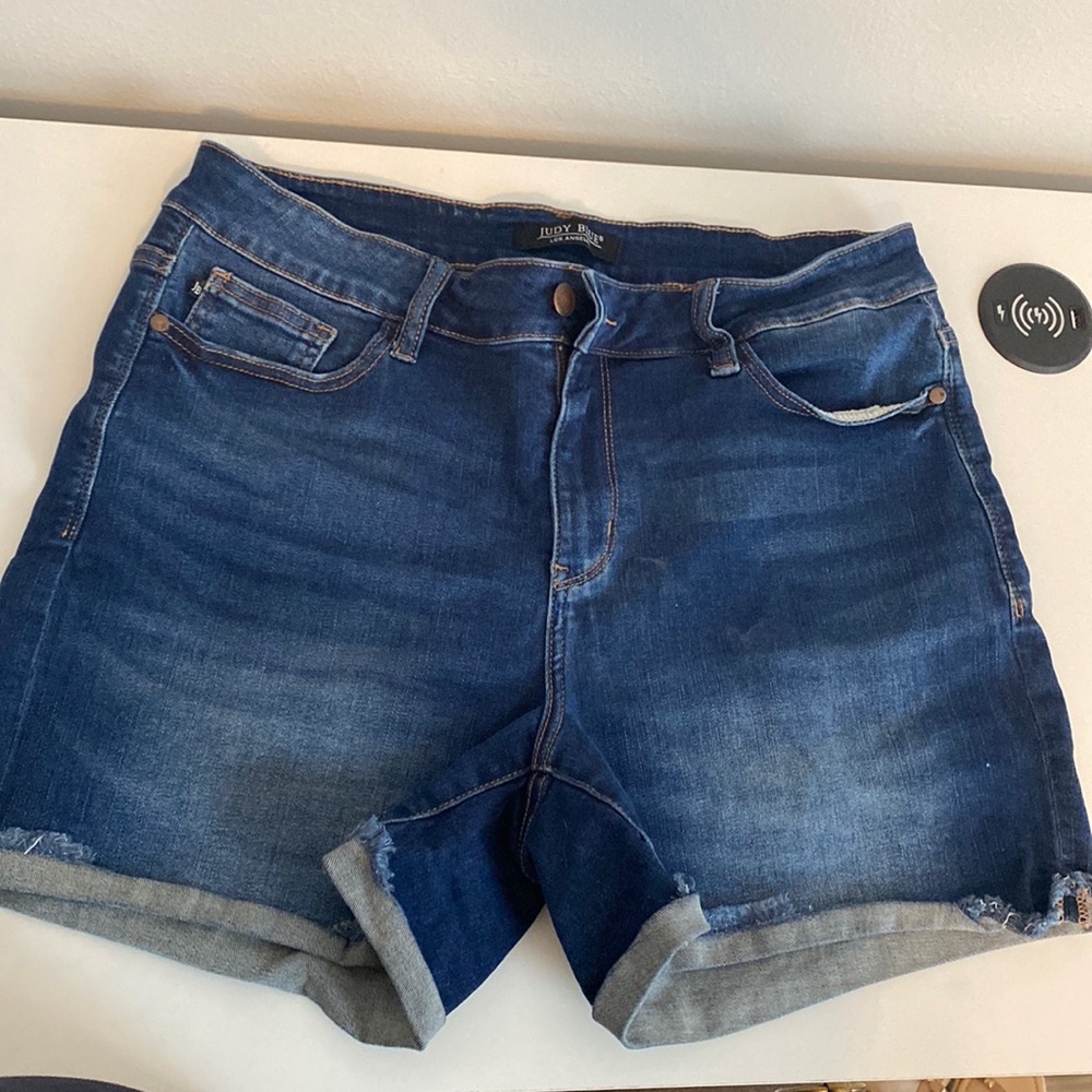 Judy blue shorts